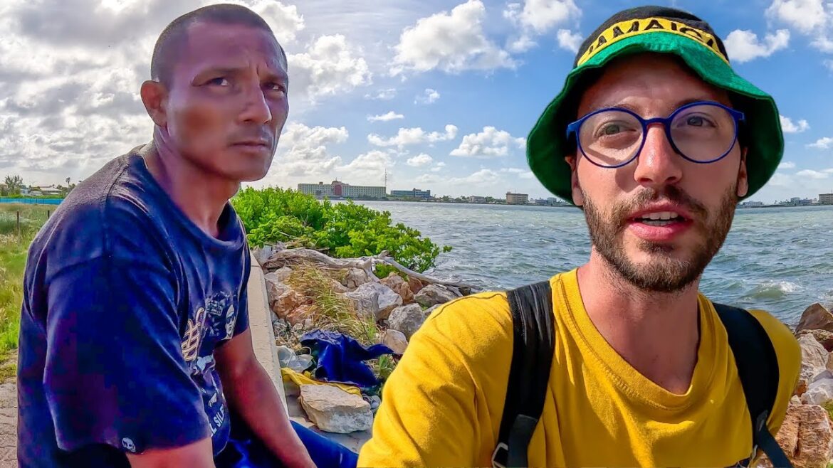 Evsiz Adamın Söylediklerine Şaşıracaksınız! Belize'de İlginç İlk Günüm #265