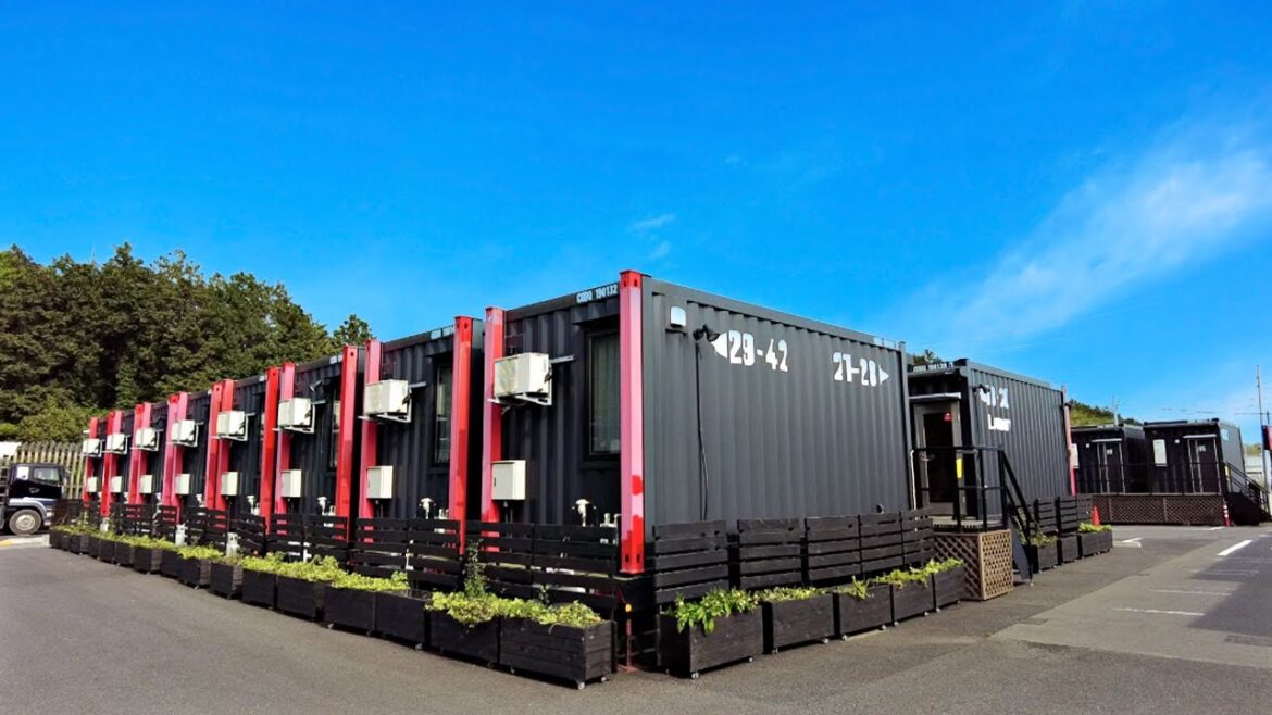 Staying at Japan’s Container Hotel.🛌😴 Amazing Rescue Hotels for Disasters.🚨 Staying at Japan’s Container Hotel.🛌😴 Amazing Rescue Hotels for Disasters.🚨