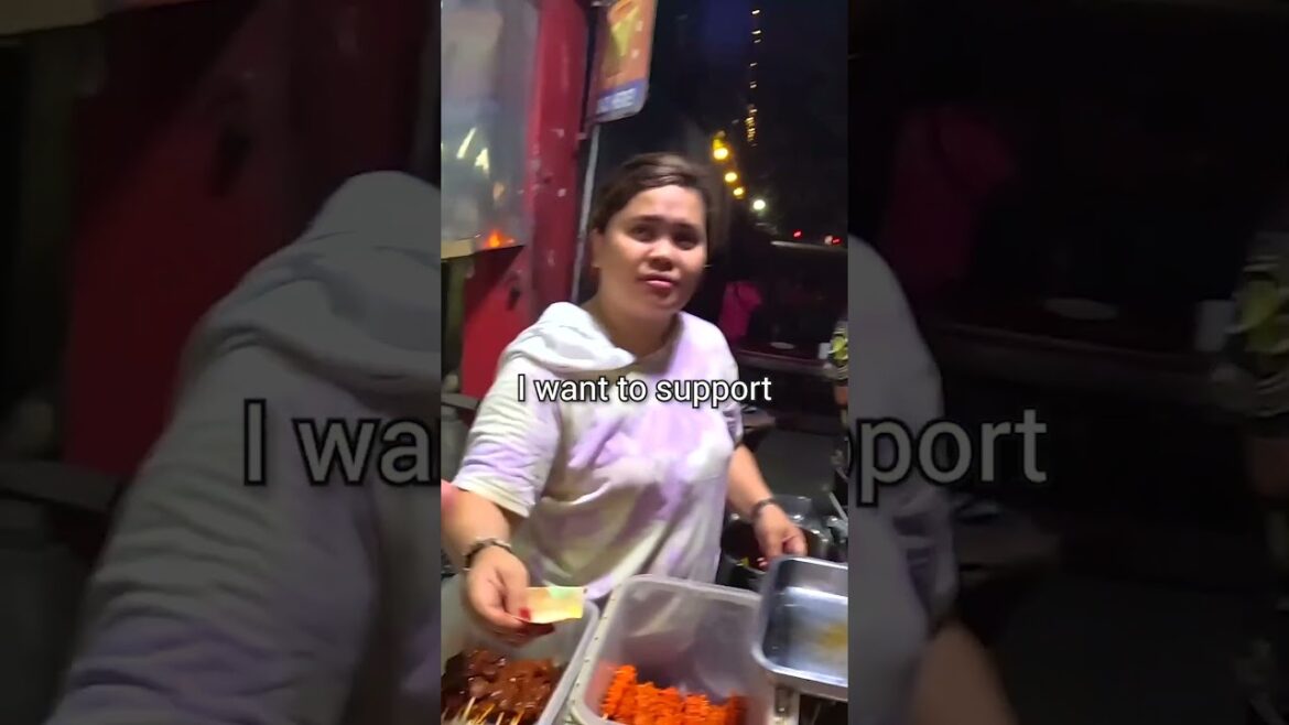 Filipino Lady Refuses My Money!! 🇵🇭