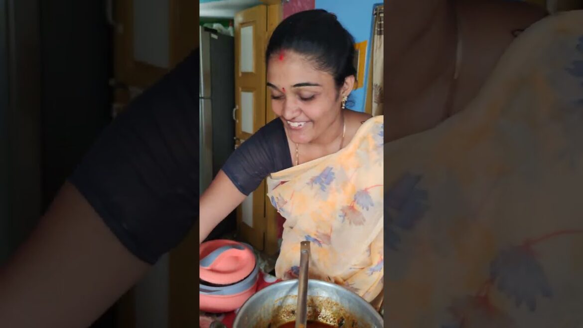 My Husband Lunch Box | Eating White Rice Chepala Pulusu | 100 Rupees Cooling Glass|Baby Corn #shorts