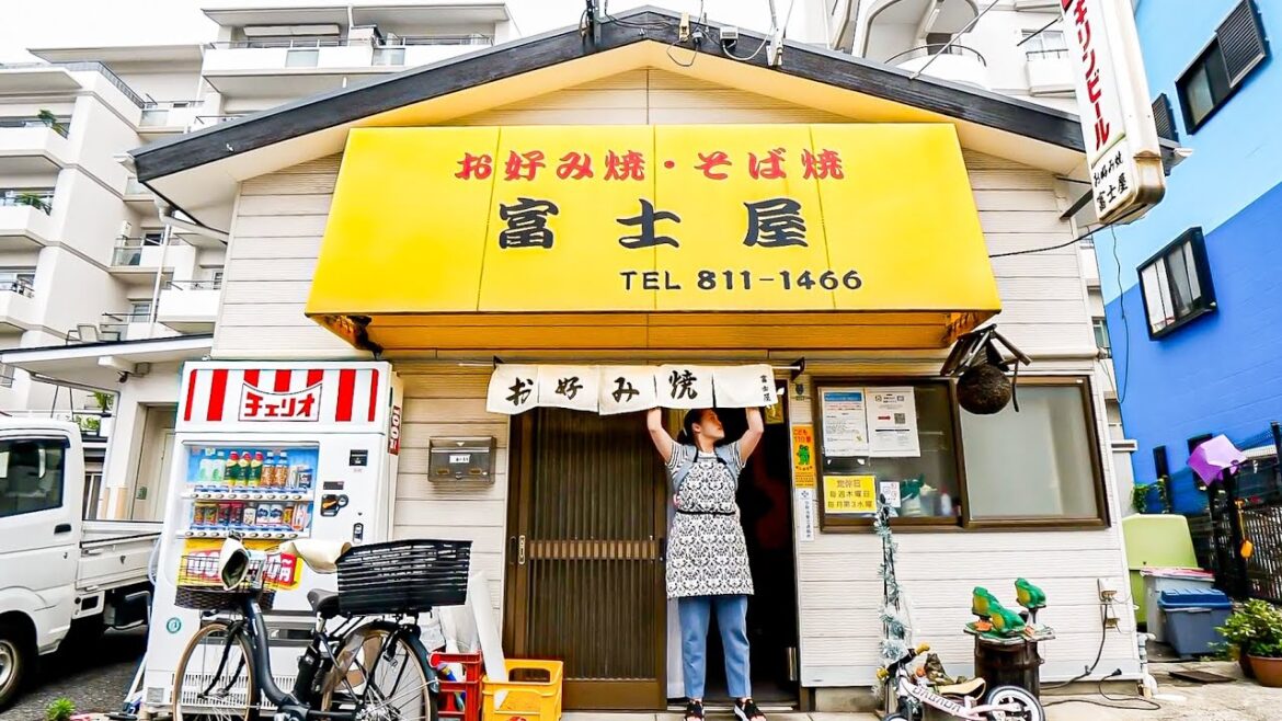 昭和の軒下お好み焼き大衆食堂のスーパーお母さん!下町に残る人情食堂の古き良き大衆メシ。丨まとめ5選丨Japanese Street Food 昭和の軒下お好み焼き大衆食堂のスーパーお母さん!下町に残る人情食堂の古き良き大衆メシ。丨まとめ5選丨Japanese Street Food