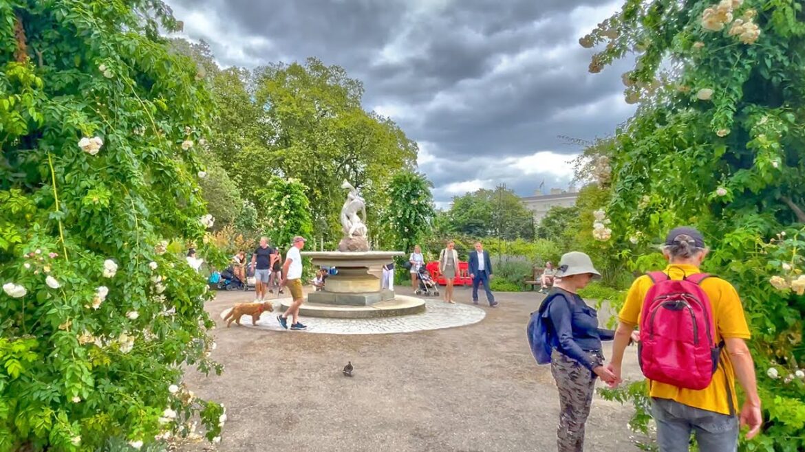 Cloudy London Walk of Stunning Royal Parks 🌳 Kensington Gardens to Hyde Park ⛲️ 4K HDR Cloudy London Walk of Stunning Royal Parks 🌳 Kensington Gardens to Hyde Park ⛲️ 4K HDR