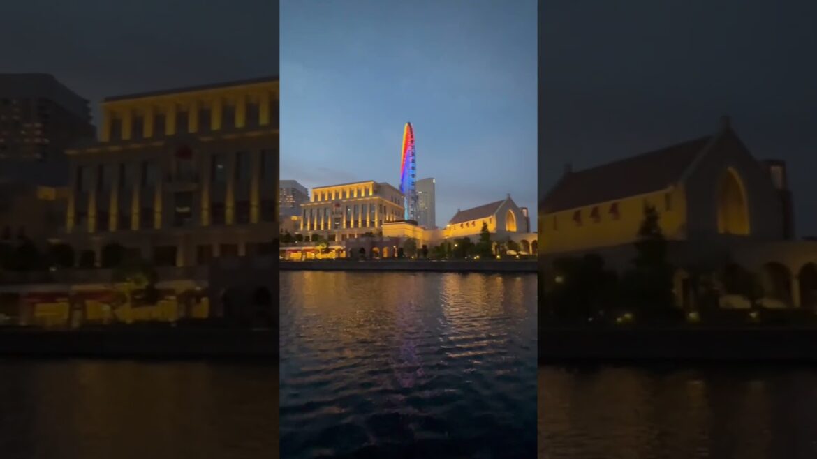 【横浜女ひとり旅】魔法かかるかな⁉️みなとみらいのマジックアワー見て‼️ Look! Magic hour in Yokohama, Japan ❣️ #shorts #traveljapan 【横浜女ひとり旅】魔法かかるかな⁉️みなとみらいのマジックアワー見て‼️ Look! Magic hour in Yokohama, Japan ❣️ #shorts #traveljapan