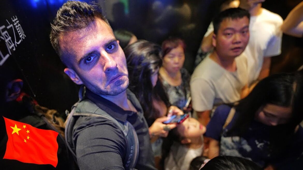 DACA ASA ARATA COMUNISMUL, VREAU SI EU! China aia moderna pe care nu ti-o arata nimeni! SHANGHAI DACA ASA ARATA COMUNISMUL, VREAU SI EU! China aia moderna pe care nu ti-o arata nimeni! SHANGHAI