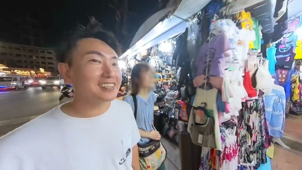 【タイ】プーケットは夜がスゴかった！ニューハーフの客引きはインパクト大