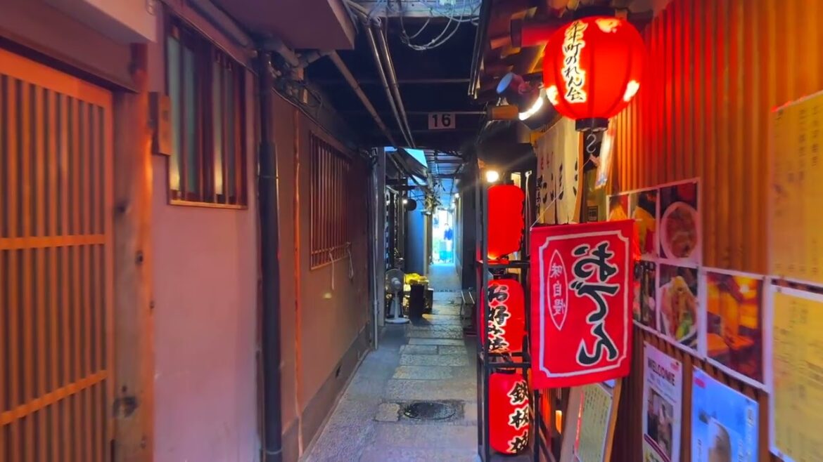 先斗町 – Japan Walk – Ponto-cho, Kyoto 先斗町 - Japan Walk - Ponto-cho, Kyoto