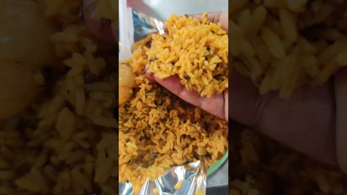 Eating 10 Rupees Vegetable Biryani  near Secunderabad Railway Station | Profit or Loss #shorts #food