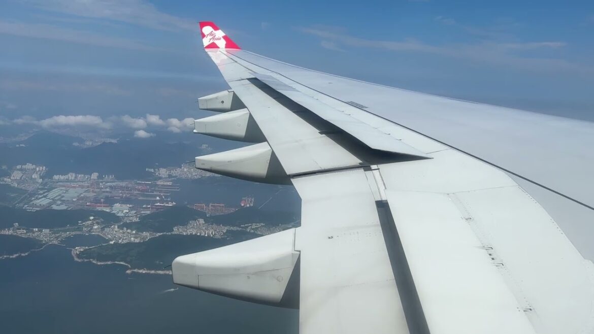 [4K] Landing View from Aircraft of PUS, Gimhae International Airport, Busan, South Korea 2023