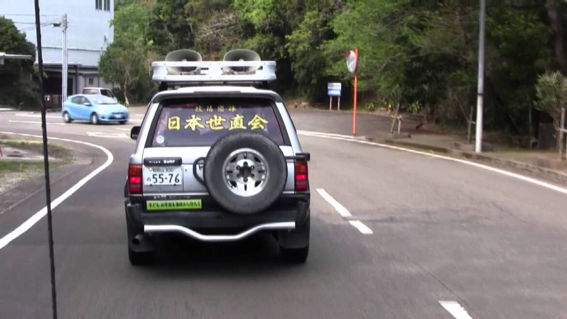 Tony searching for Sea Shepherd in Taiji Japan Tony searching for Sea Shepherd in Taiji Japan