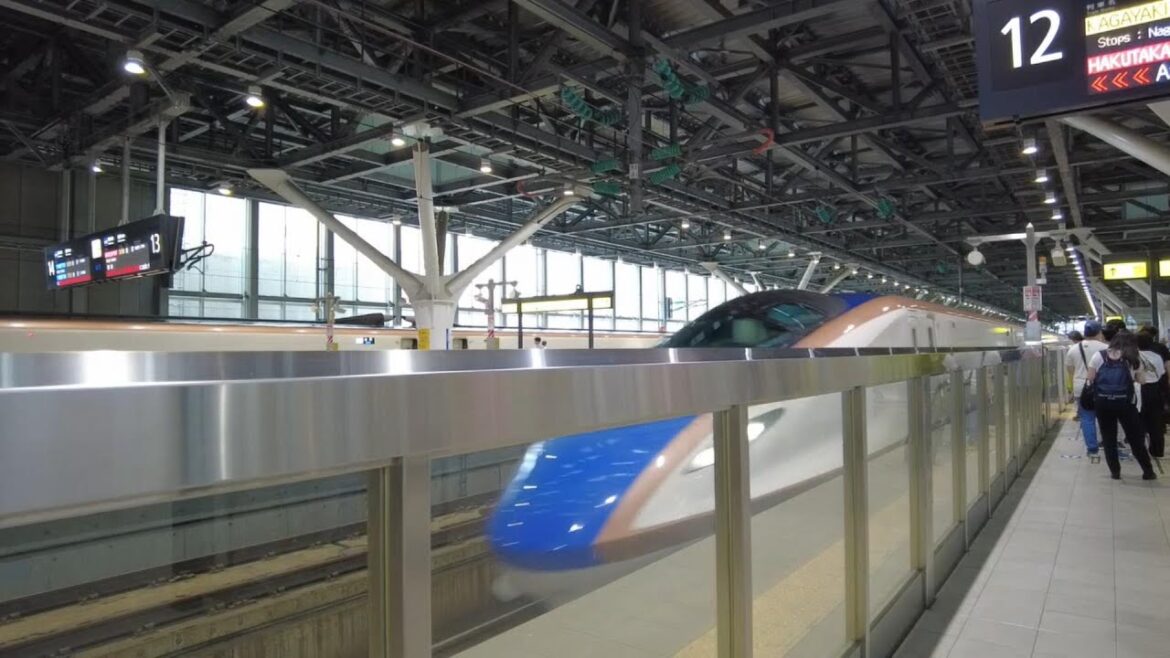 【北陸新幹線】富山→大宮　大雨で80分遅れ