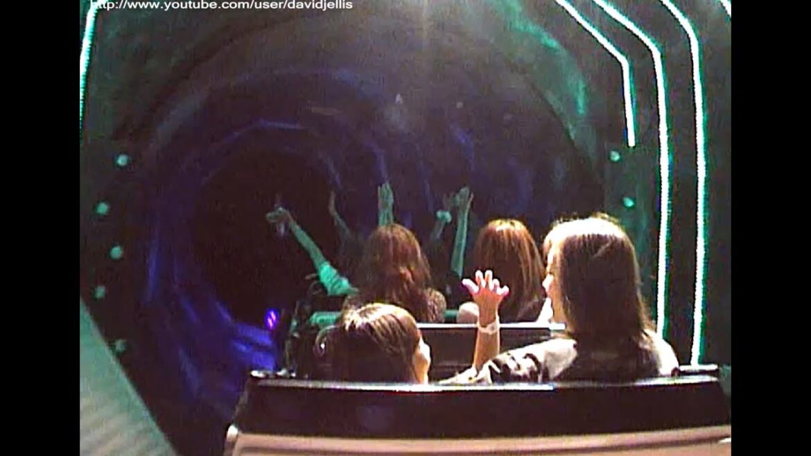 Blackhole Coaster (POV) – Mitsui Greenland Japan Blackhole Coaster (POV) - Mitsui Greenland Japan