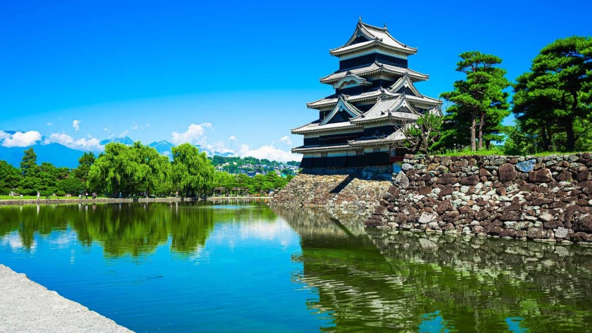 Exploring Matsumoto Castle: Unveiling Japan’s Hidden Gem 🏯|NAGANO|Samurai Spirit Exploring Matsumoto Castle: Unveiling Japan's Hidden Gem 🏯|NAGANO|Samurai Spirit