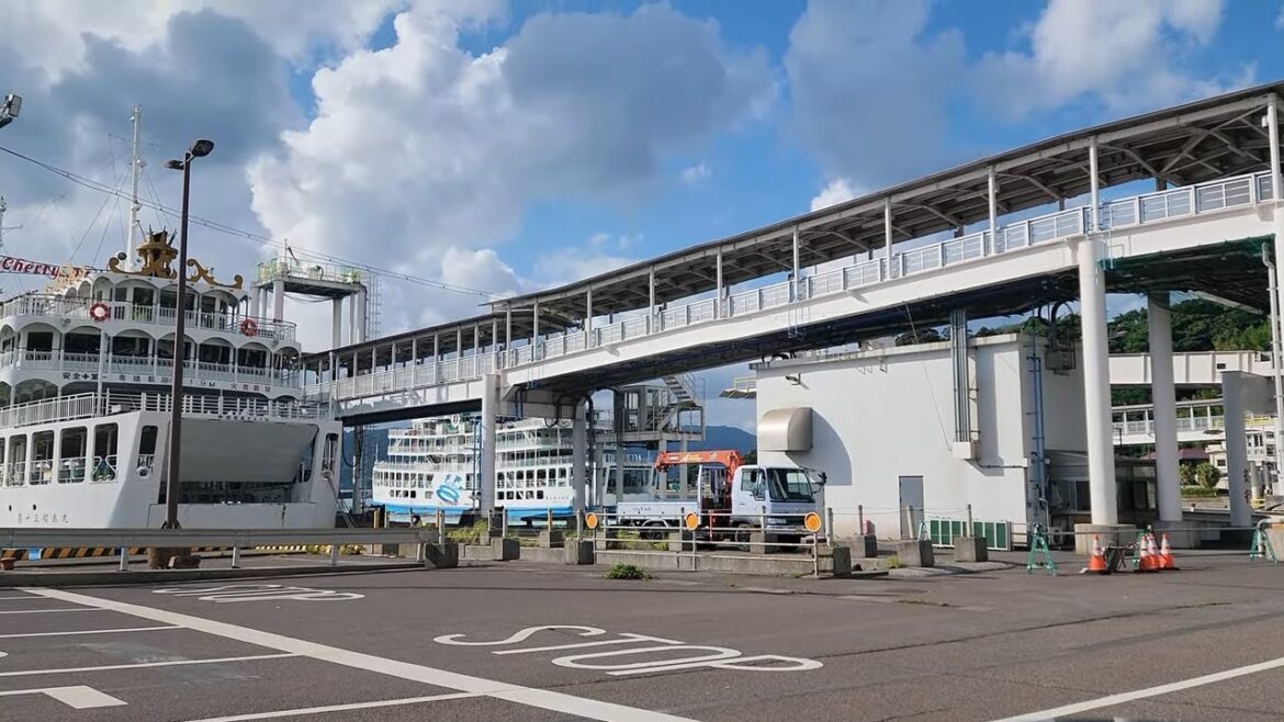 【MIR 的日常角度】🎒旅遊歷🎒櫻島港渡輪碼頭（桜島港フェリーターミナル / Sakurajima Port Ferry Terminal）