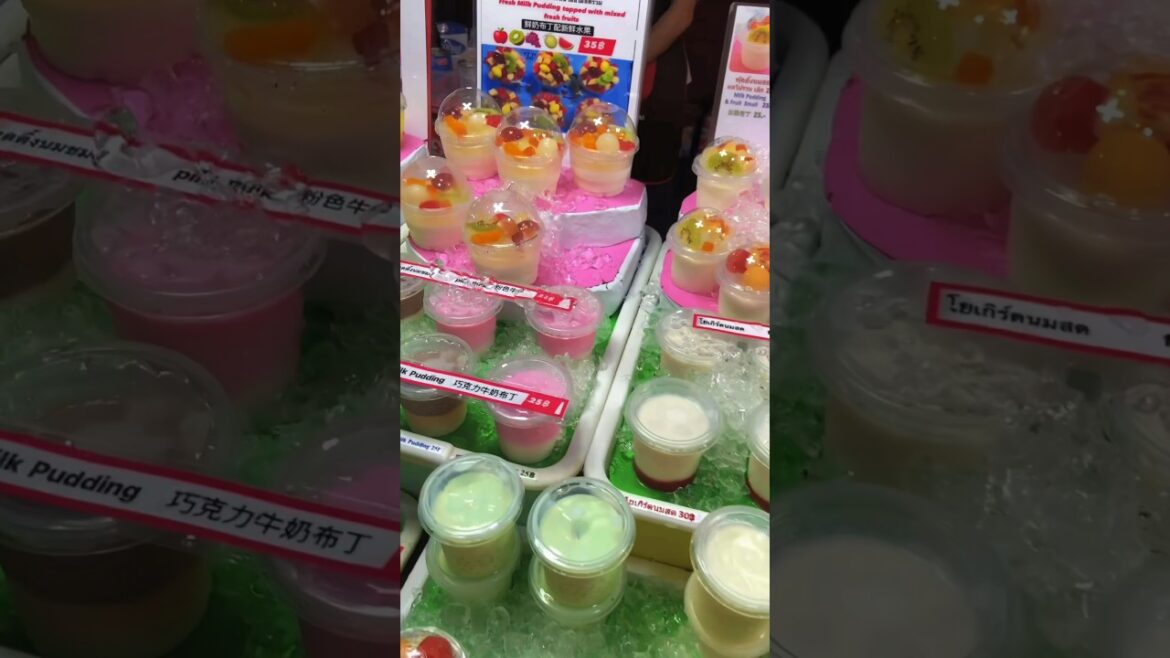 Amazing many Streetfood - Thai Street Food