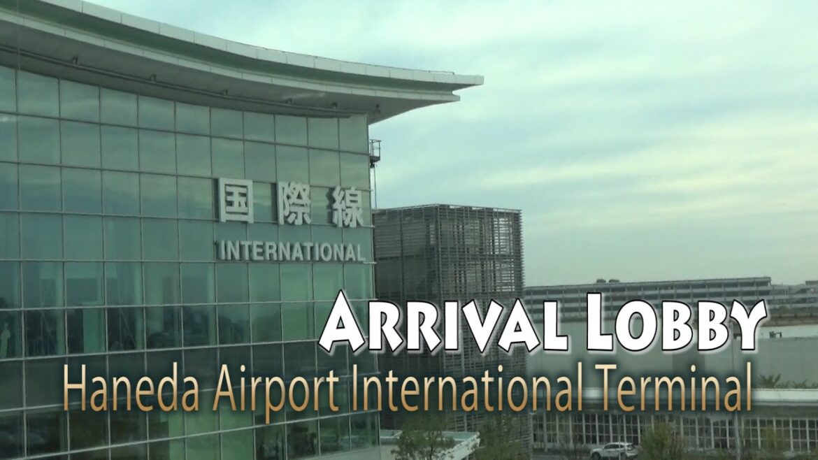 TOKYO.【羽田空港】.Arrival Lobby at Haneda Airport International Terminal