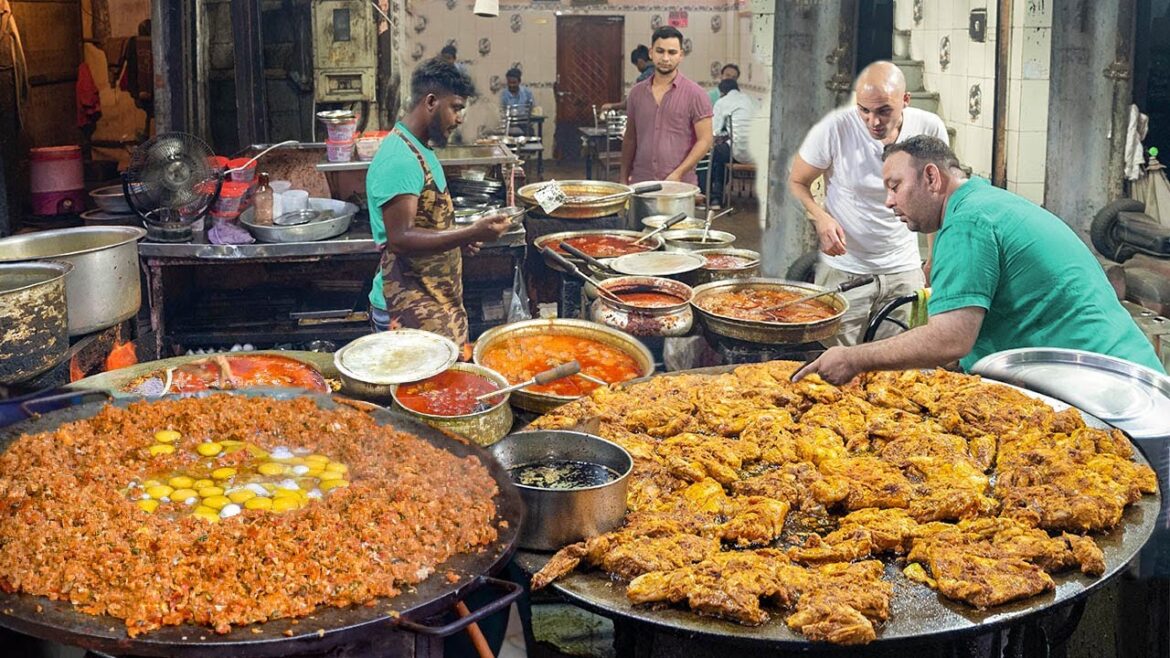 18 Indian STREET FOODS you must try before you die!!! 18 Indian STREET FOODS you must try before you die!!!