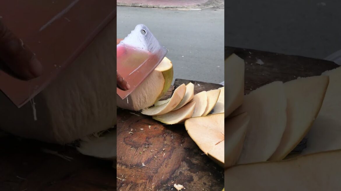 Fresh coconut cuttings kill #shorts #streetfood #viral #coconut #asmr