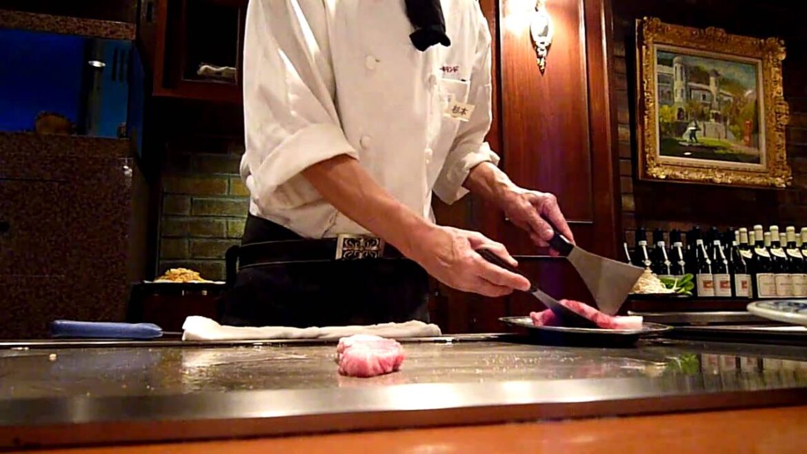 Kobe wagyu beef preparation [HD]