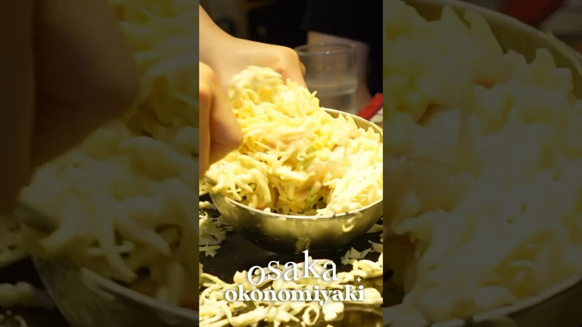 This is how they make Okonomiyaki in Osaka 🍽️