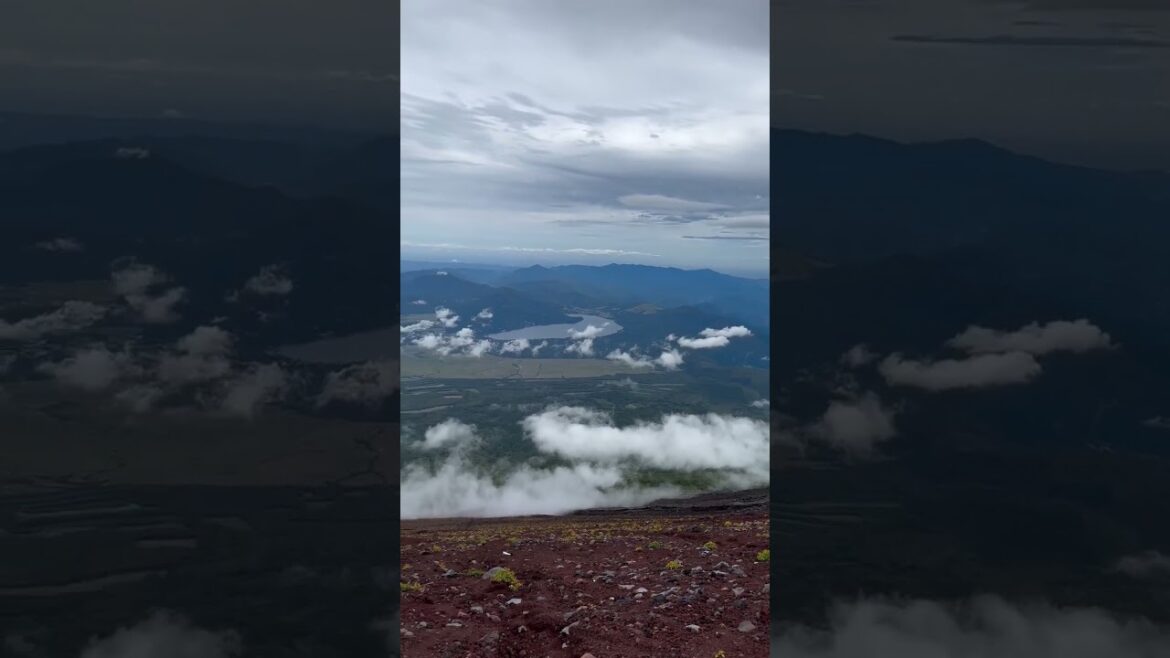 HIKING MOUNT FUJI IN JAPAN