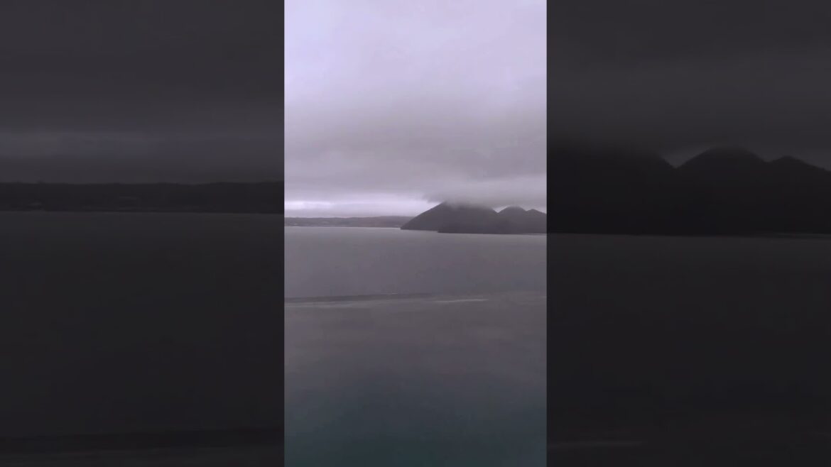 One of the most amazing outdoor onsen experiences ever! #shorts #travel #japan #hokkaido #lake