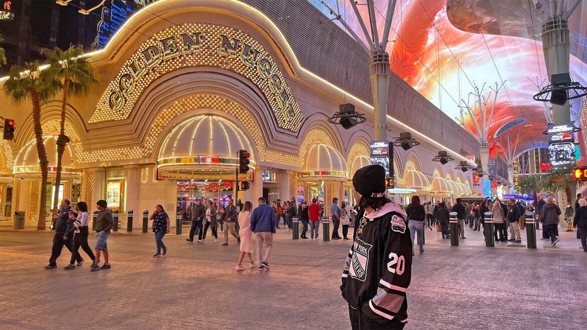 Inside the Golden Nugget Hotel and Casino in Las Vegas! (I booked the cheapest room… 👀) Inside the Golden Nugget Hotel and Casino in Las Vegas! (I booked the cheapest room... 👀)