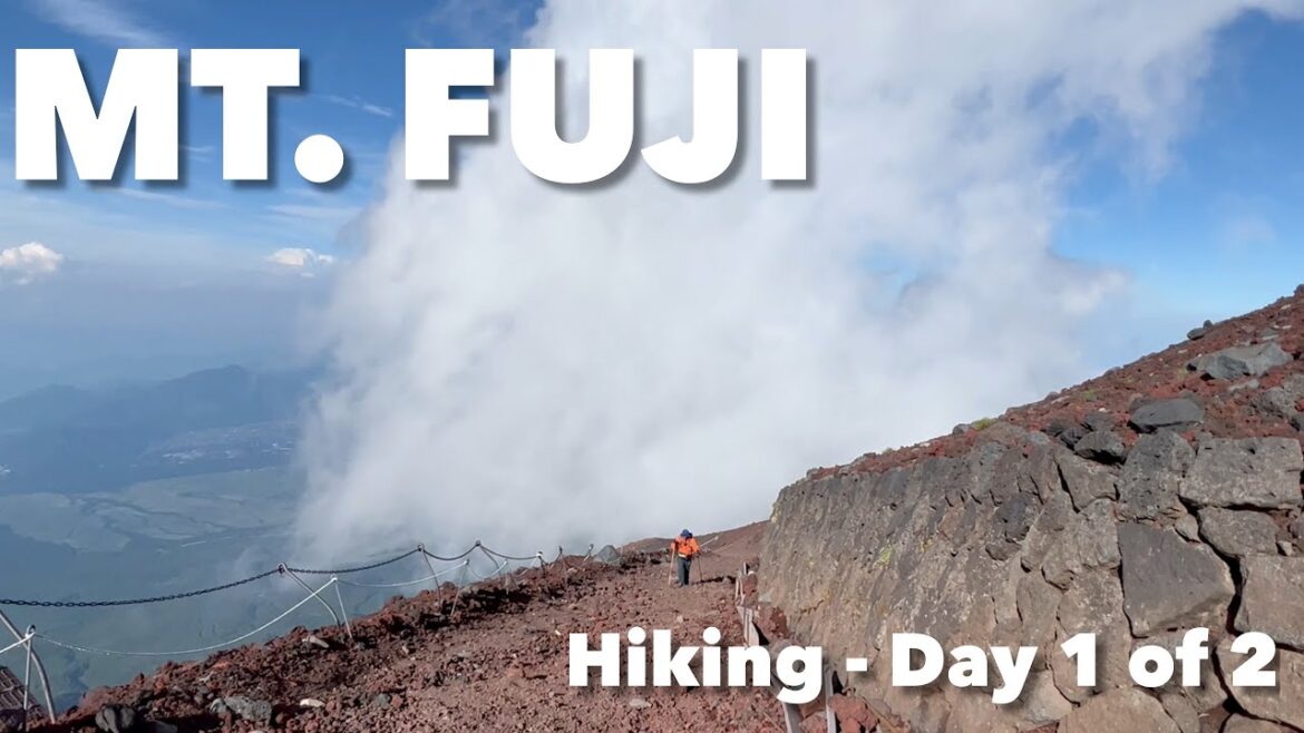 Hiking to Japan’s highest mountain Mt. Fuji 富士 - Day 1