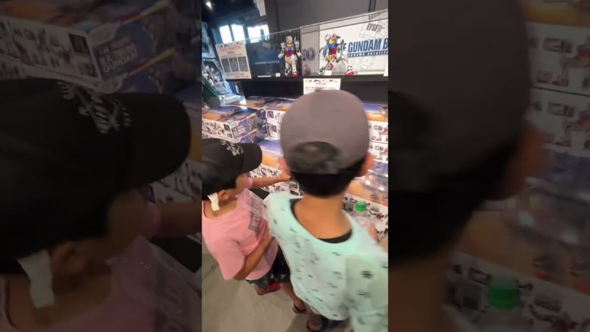 #shorts Sightsee quickly at the Gundam Factory shop in Yokohama 60秒快閃橫濱鋼彈工廠店요코하마 건담 팩토리 스토어에서 60초 팝업 #shorts Sightsee quickly at the Gundam Factory shop in Yokohama 60秒快閃橫濱鋼彈工廠店요코하마 건담 팩토리 스토어에서 60초 팝업