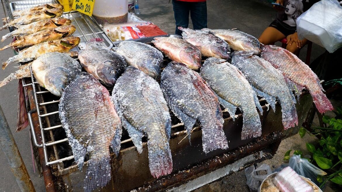 태국 음식! 20년 외길, 거대한 붕어 소금구이 -Thai street food 태국 음식! 20년 외길, 거대한 붕어 소금구이 -Thai street food