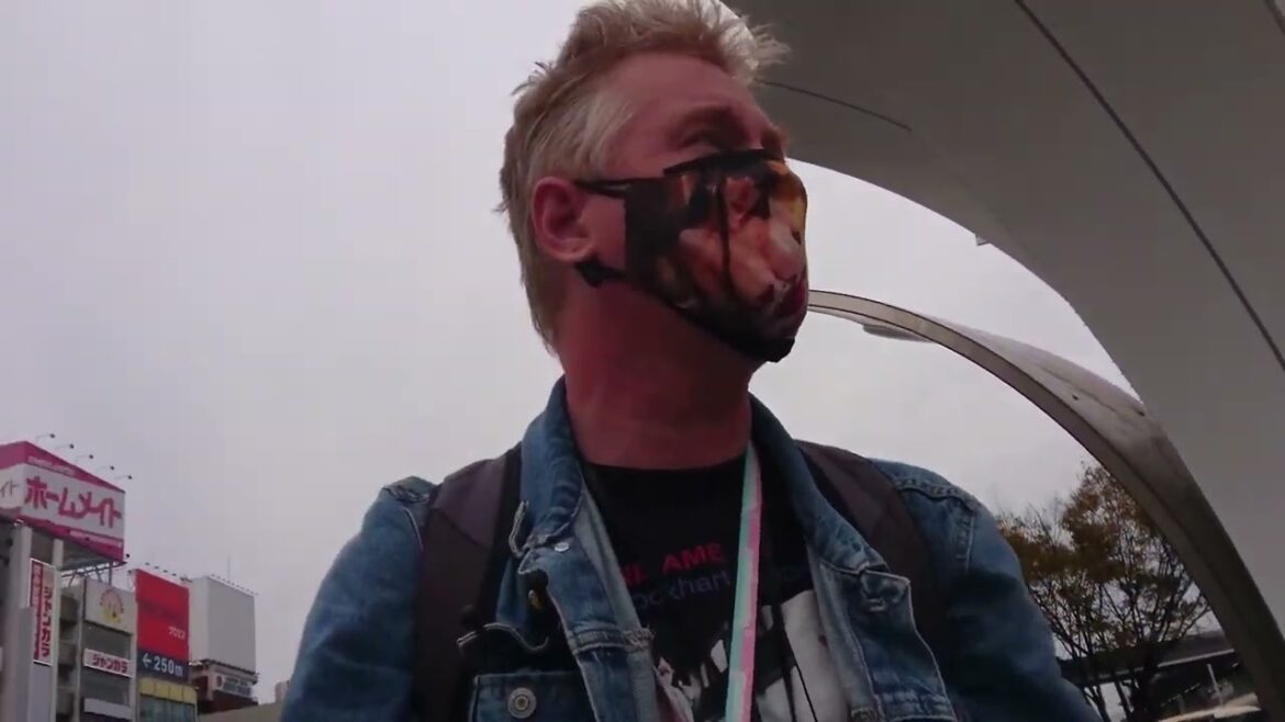 jeudi 24 nov  #japon  #short devant  #nagoya  in the place