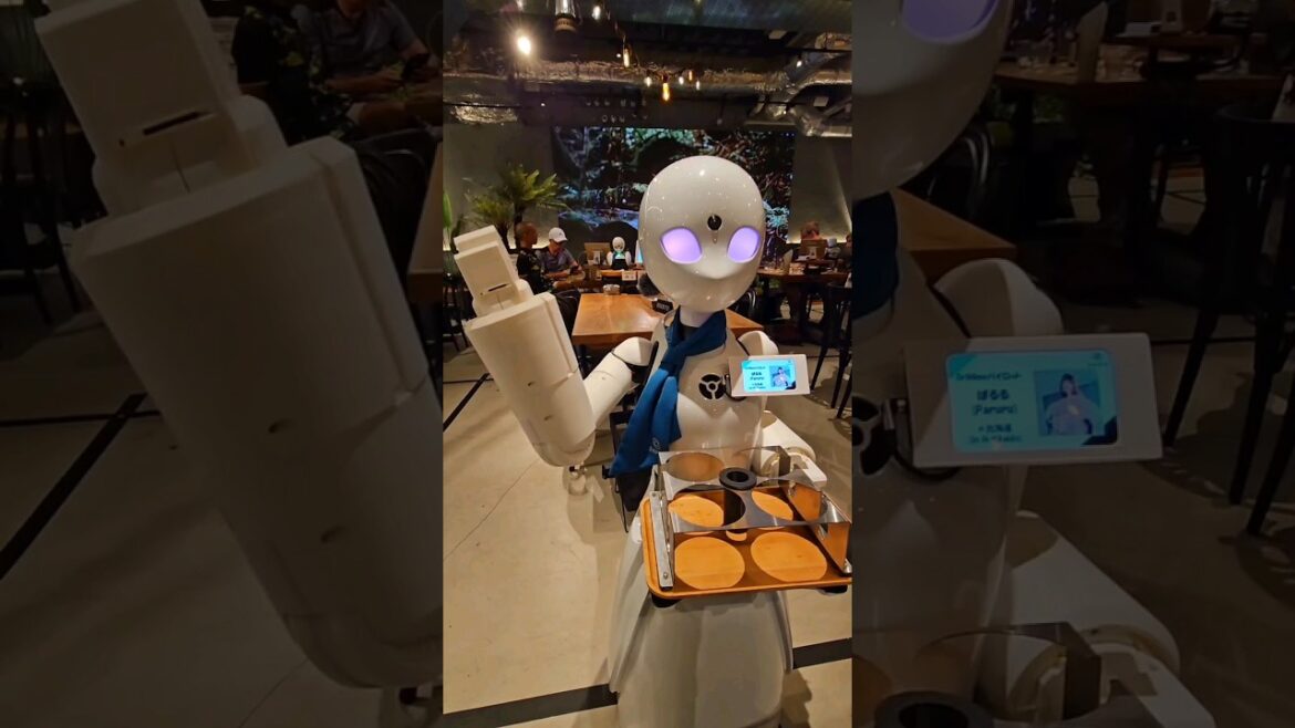 Robot cafes in Tokyo, Japan 😱 #shorts