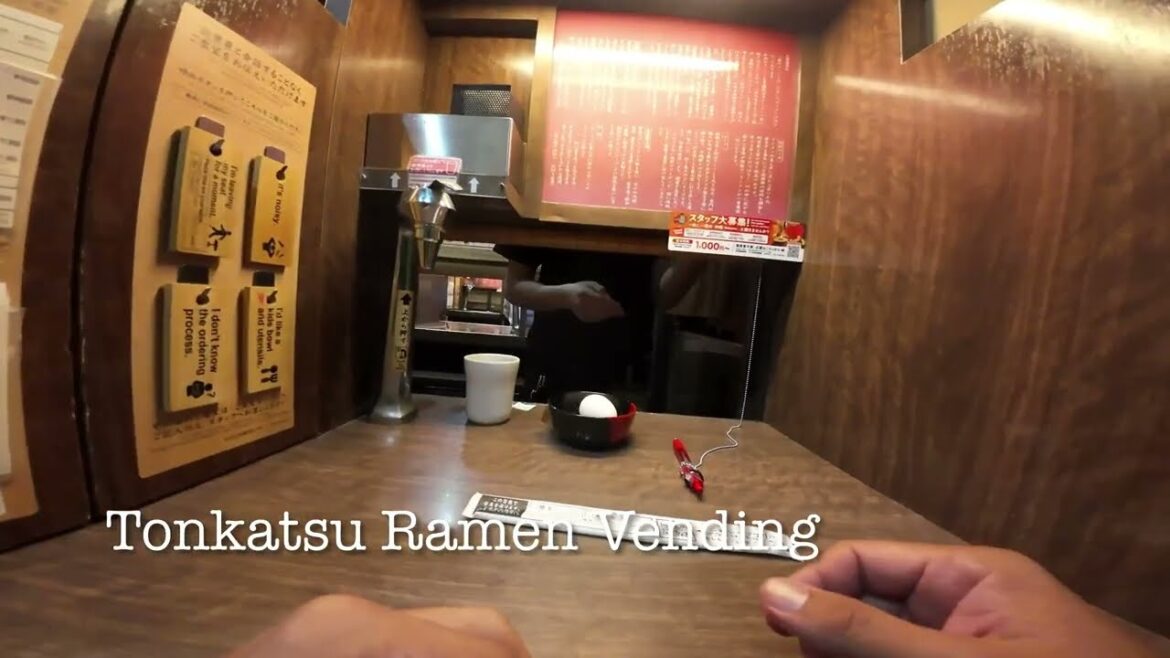 Famous Michelin Star Tonkotsu Ramen in Fukuoka. Ichiran Ramen Original Tour!