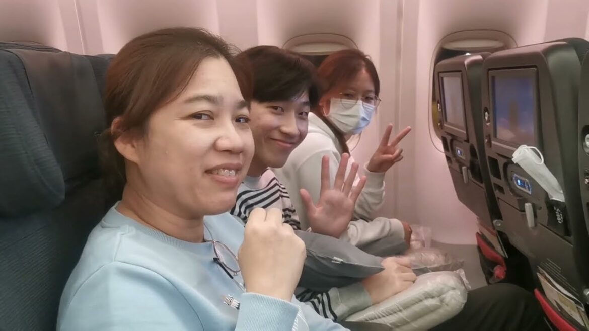 SAPPORO​-HAKODATE​-TOKYO​-OSAKA​  TRIP​ EP​ 1