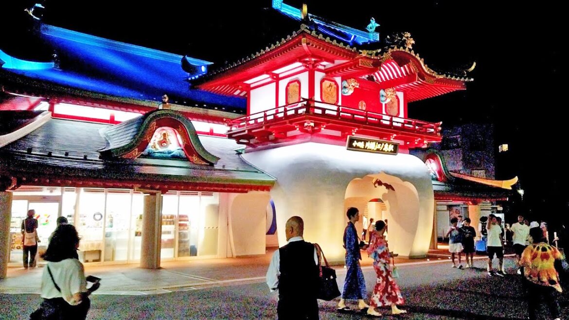 Evening Walk at Japan's Popular Beach & Fireworks