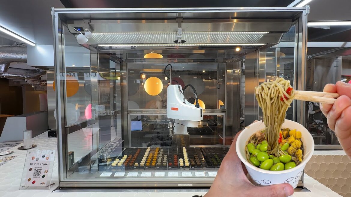 Cup Noodle Machine Cafe