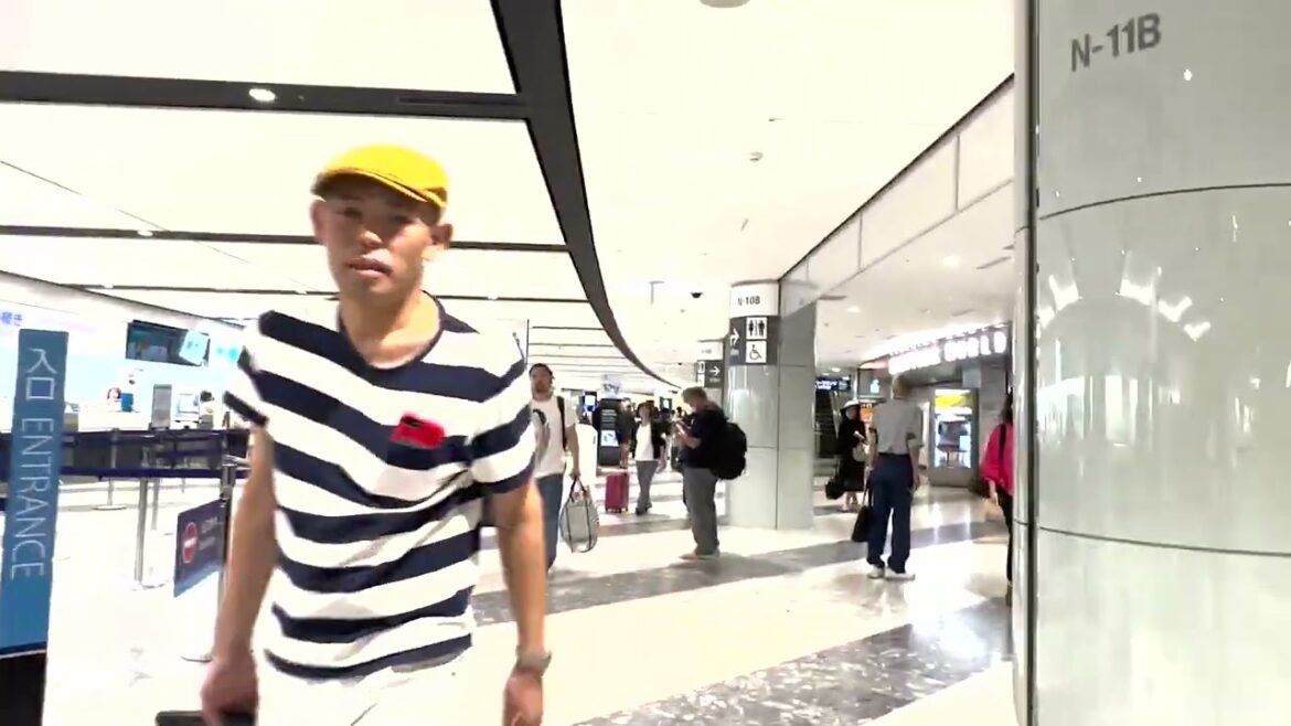 Walking in Sapporo Domestic Airport Departure Hall | Travel Vlog | Sapporo Travel Guide