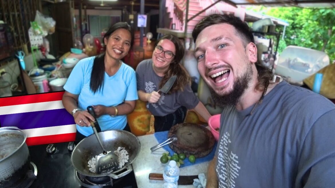 She Showed Us Her Favourite Thai Food 🇹🇭 She Showed Us Her Favourite Thai Food 🇹🇭