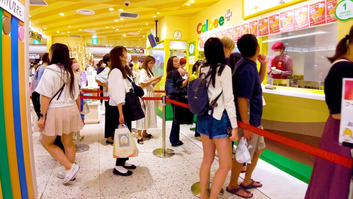 Tokyo Station 🐶🍻 Anime Character Street♪ 💖4K Nonstop 1 hour 02 minutes Tokyo Station 🐶🍻 Anime Character Street♪ 💖4K Nonstop 1 hour 02 minutes