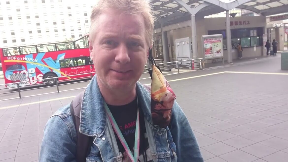 mardi 22 nov  #japon  #short devant  #kyoto  outside