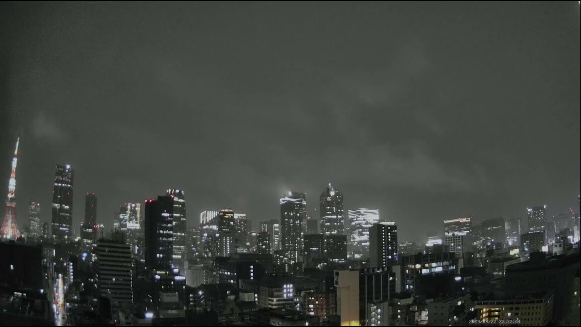 【爆音注意】トルコ機が都心上空を夜中に飛行 【爆音注意】トルコ機が都心上空を夜中に飛行