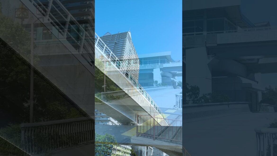 六甲ライナーで青池保子展へ Rokko Liner