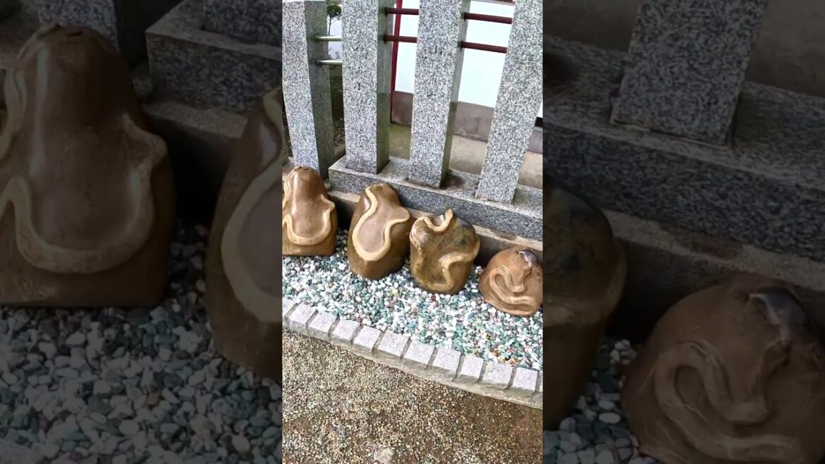 蛇紋石で金運アップのパワースポット 宮城 金蛇水神社|kanahebisuijinja sendai miyagi Japan 蛇紋石で金運アップのパワースポット 宮城 金蛇水神社|kanahebisuijinja sendai miyagi Japan