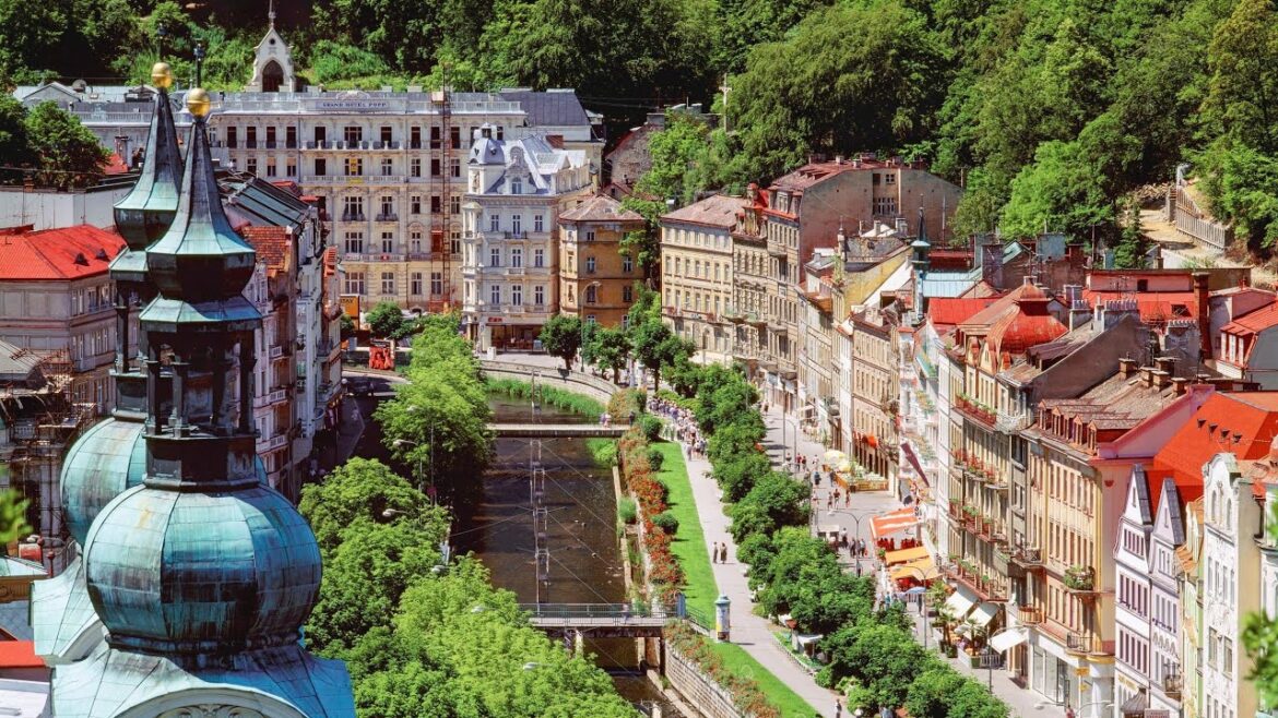 Karlovy Vary – The Colourful Czech Spa Town • 4K 60FPS HDR Walking Tour Karlovy Vary - The Colourful Czech Spa Town • 4K 60FPS HDR Walking Tour