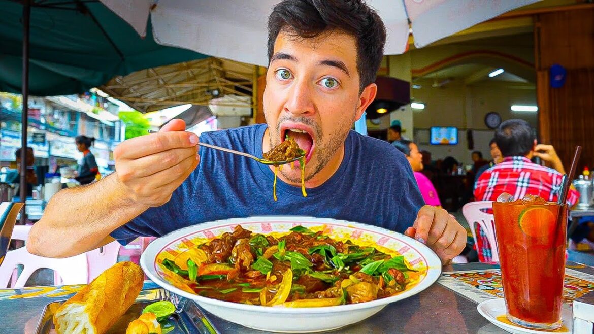 12 Cambodian STREET FOODS Across Cambodia!! PHNOM PENH Curry, KAMPOT Pepper + KEP Crab! 12 Cambodian STREET FOODS Across Cambodia!! PHNOM PENH Curry, KAMPOT Pepper + KEP Crab!