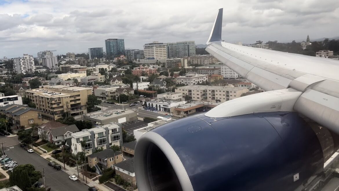 Delta Air Lines Boeing 757-351 [N587NW] - Landing in SAN - 01OCT2023