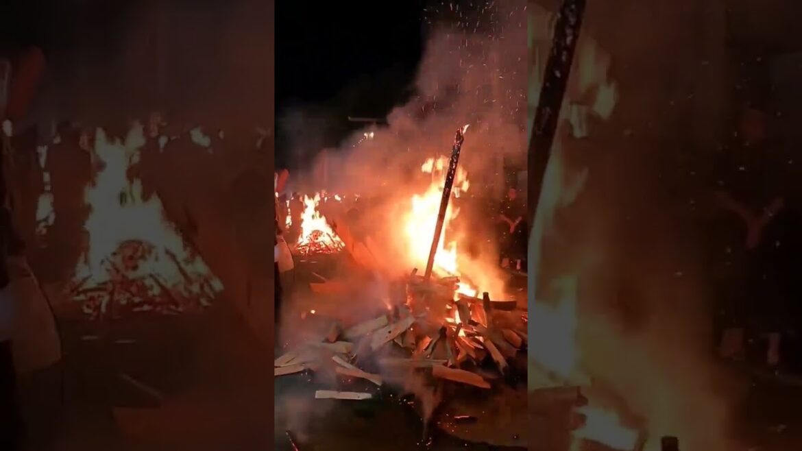 Mt. Fuji’s Fire Festival 🔥 火祭り Mt. Fuji's Fire Festival 🔥 火祭り