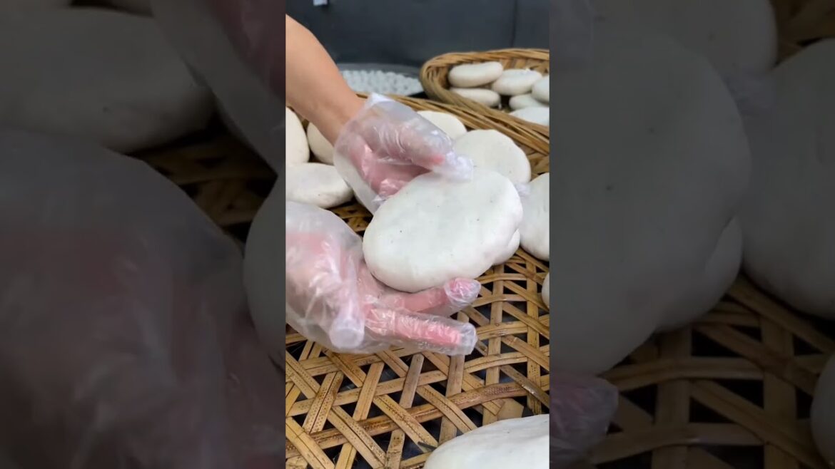 Asian street food 鱼饼