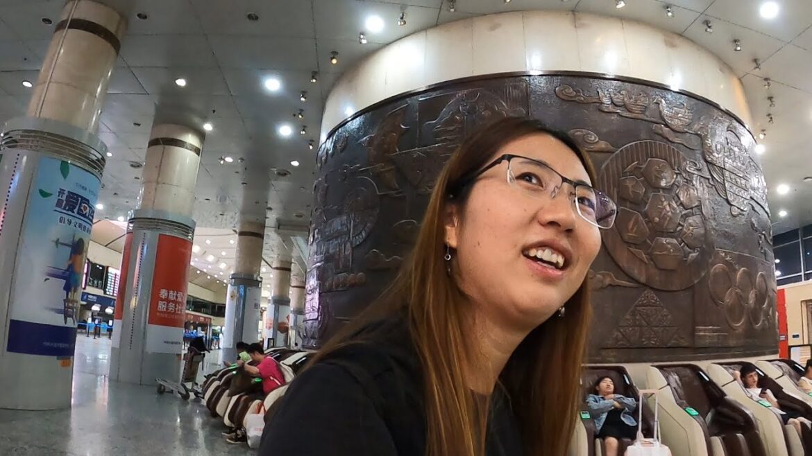 I just arrive in China! But there is no ATM! | Cycling World Tour I just arrive in China! But there is no ATM! | Cycling World Tour