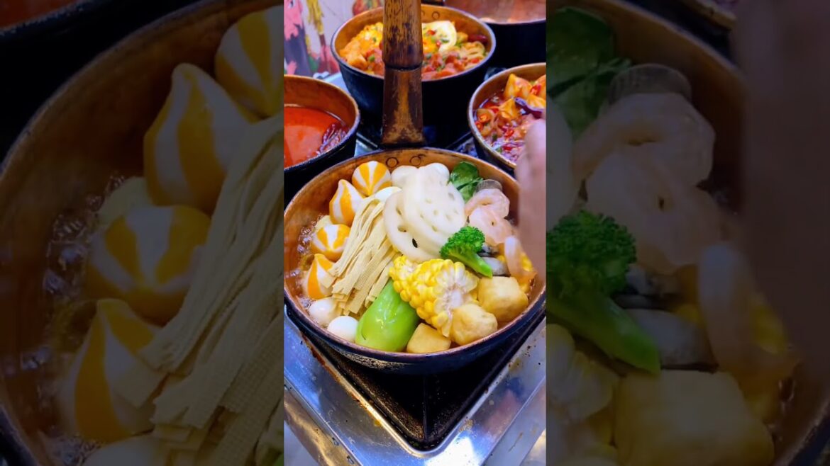 Chinese Street Food 铜锅米线