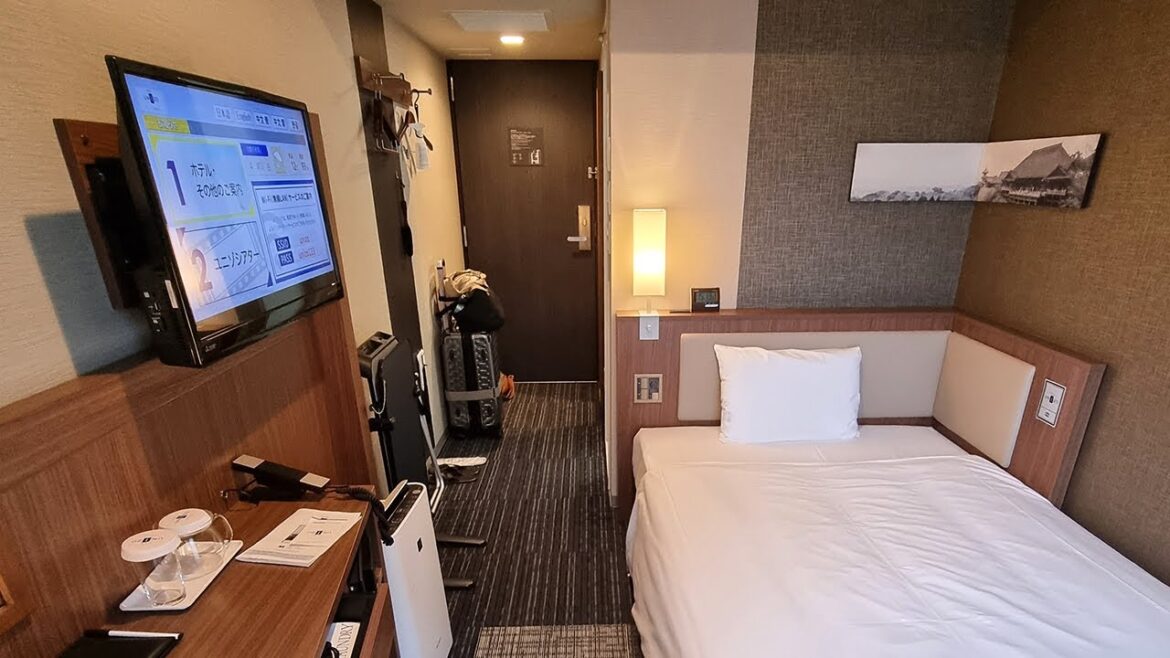 Cozy $40 Hotel Near Kyoto Station | Hotel Unizo Kyoto Karasuma Oike Cozy $40 Hotel Near Kyoto Station | Hotel Unizo Kyoto Karasuma Oike